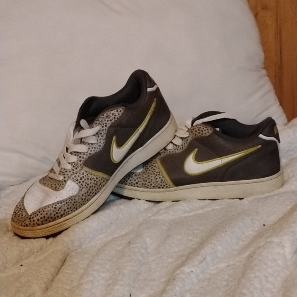 Nike Air Zoom Infiltrator Premium Grey Volt Safari Vintage Men Size 11.5 Shoes